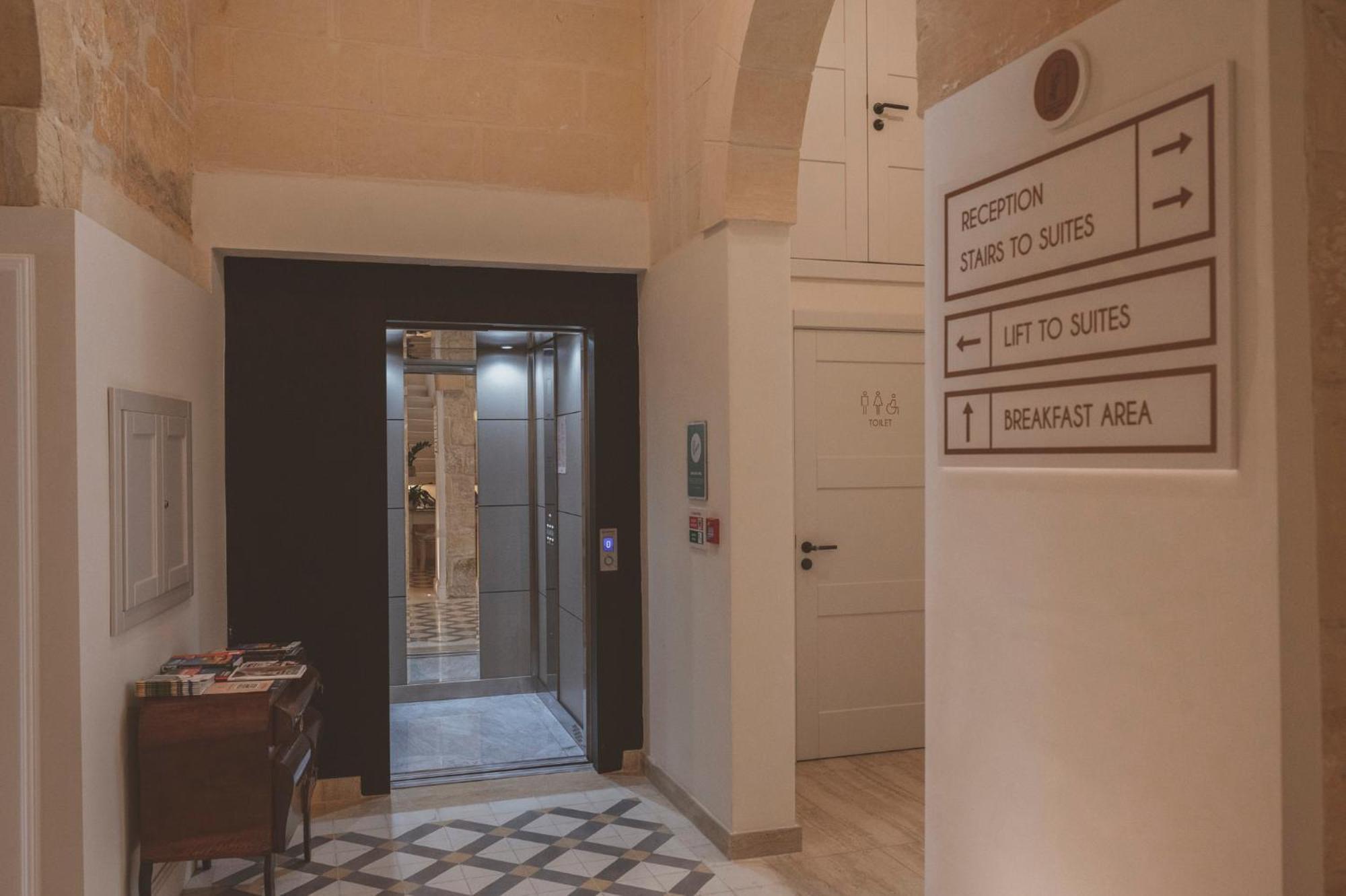 Maria Rosa Suites Victoria Eksteriør billede